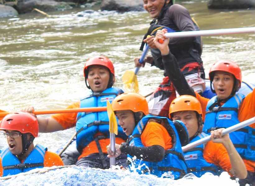 Mr-Roby-Guide-arung-jeram-sukabumi